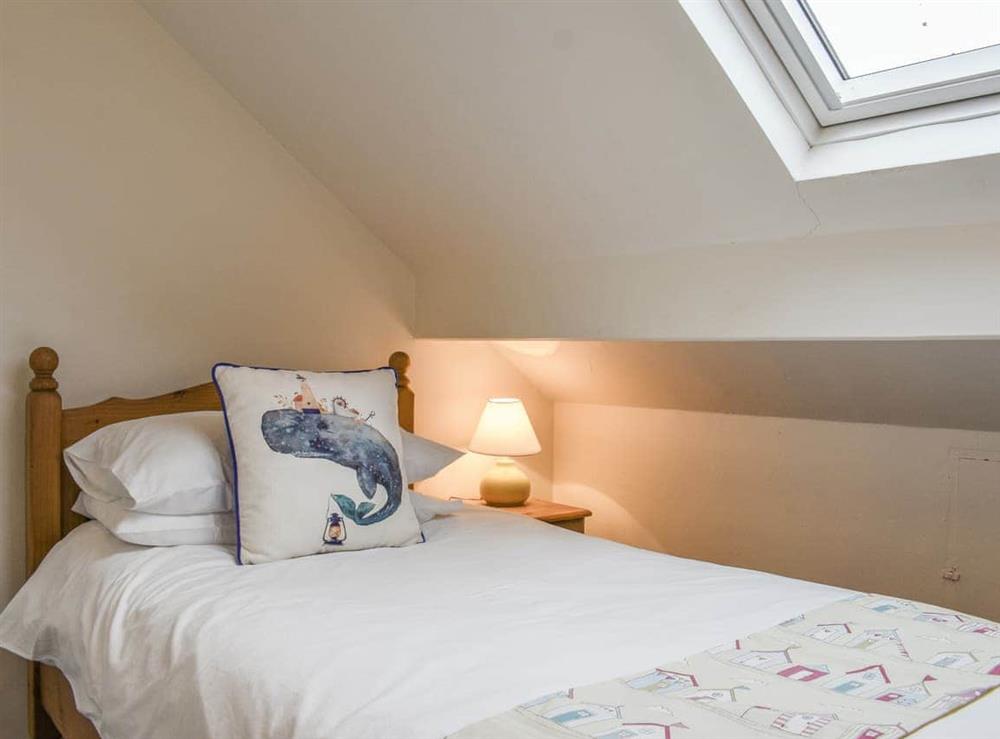Single bedroom (photo 3) at Sunstar Cottage in Whitby, North Yorkshire