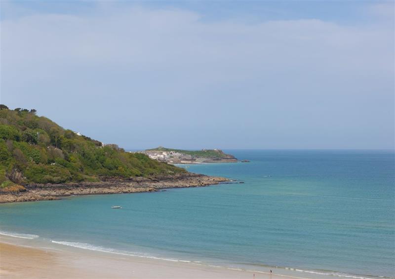 The setting around Surf and Sand at Surf and Sand, Carbis Bay