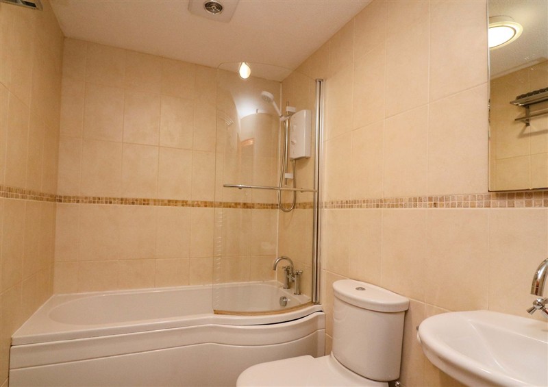 The bathroom (photo 2) at Surf View, Hope Cove