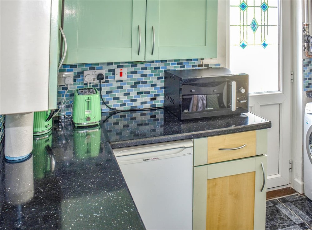 Kitchen at Surfers Halt in Woolacombe, Devon
