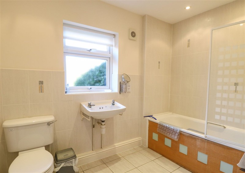 Bathroom at Swallow Barn, Holton near Halesworth