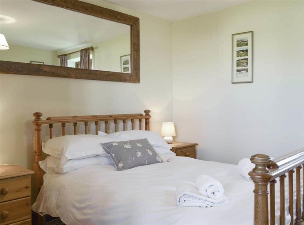 Comfortable double bedroom at Swallow Barn in Warkworth, Banbury, Oxon., Oxfordshire