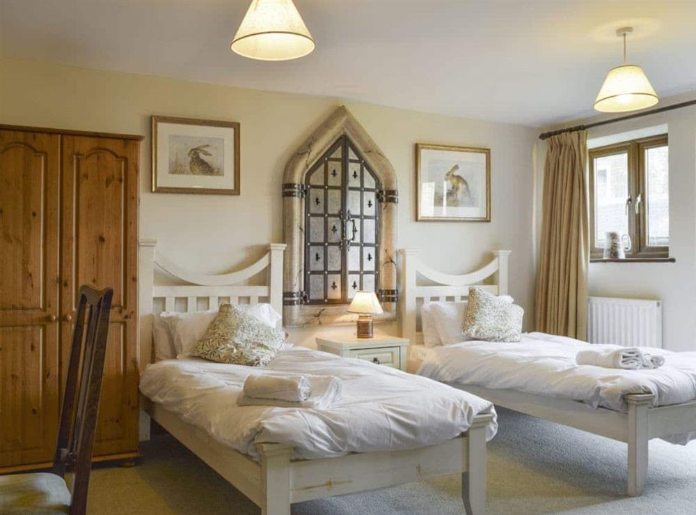 Quirky twin bedroom at Swallow Barn in Warkworth, Banbury, Oxon., Oxfordshire