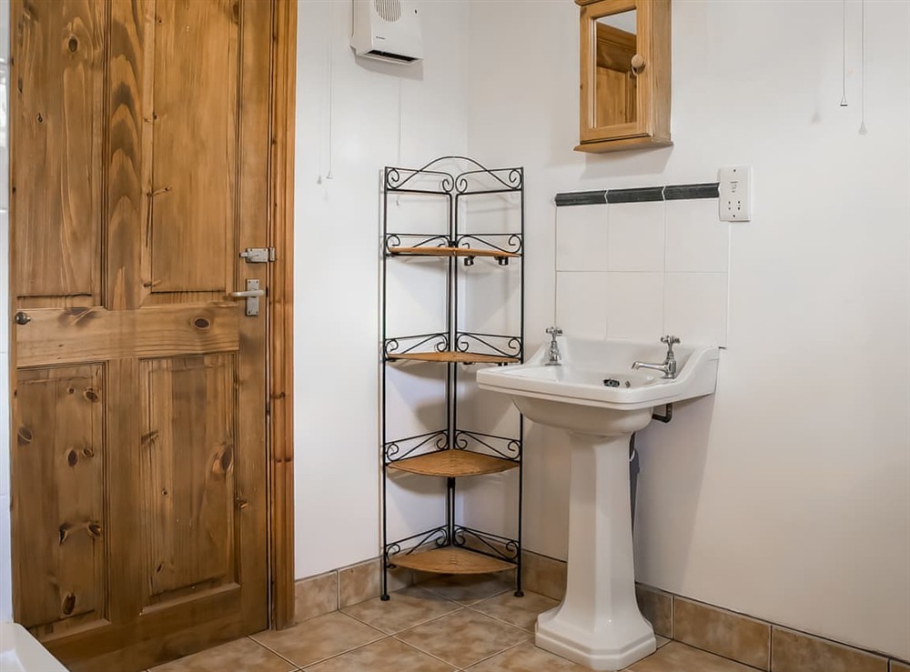 Bathroom at Swallow Cottage in Burgh Le Marsh, Lincolnshire