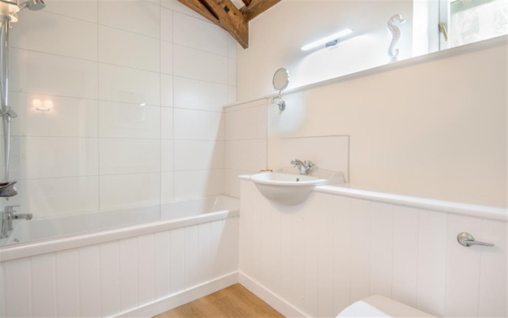 Master en suite  at Swallow Cottage in Thurlestone