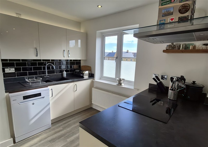 Kitchen (photo 2) at Swallow Road, Bourton-On-The-Water
