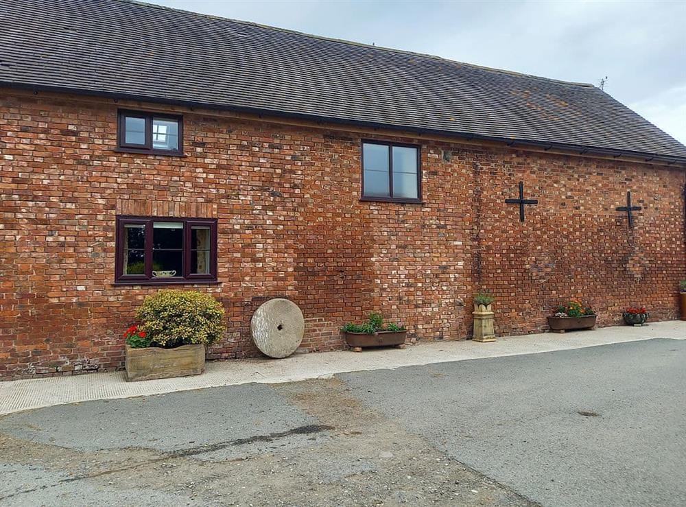 Photos of Swift Barn, Huxley, near Chester, Cheshire