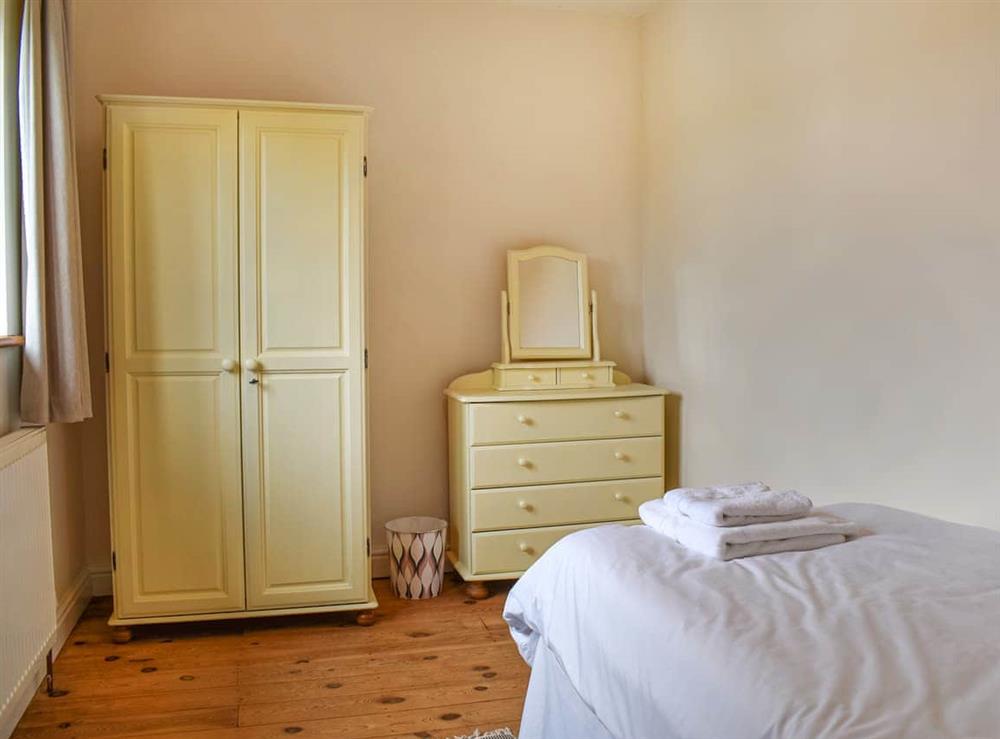 Single bedroom (photo 2) at Swift Cottage in Chilton Polden, Somerset