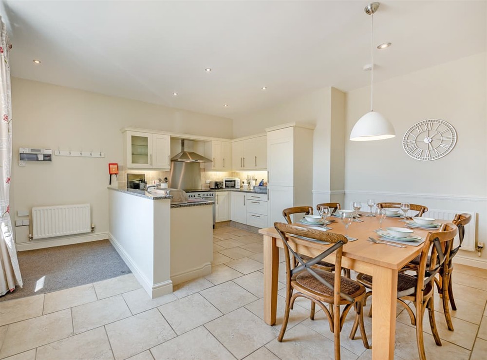 Kitchen/diner (photo 2) at Swinney Cottage in Doxford, near Embleton, Northumberland