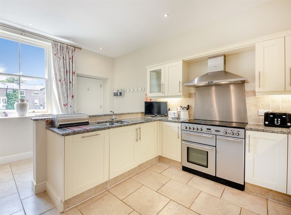 Kitchen/diner (photo 3) at Swinney Cottage in Doxford, near Embleton, Northumberland