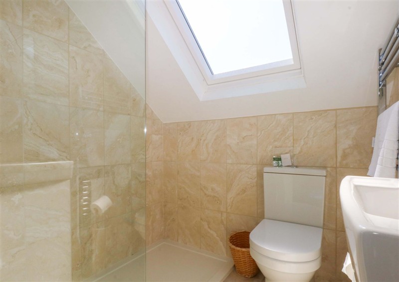 Bathroom at Swn Y Don, Llandyrnog
