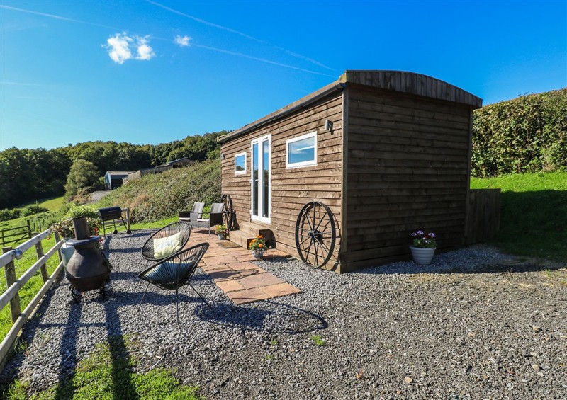 The setting at Sychnant Farm Retreat, Llanedi near Pontarddulais