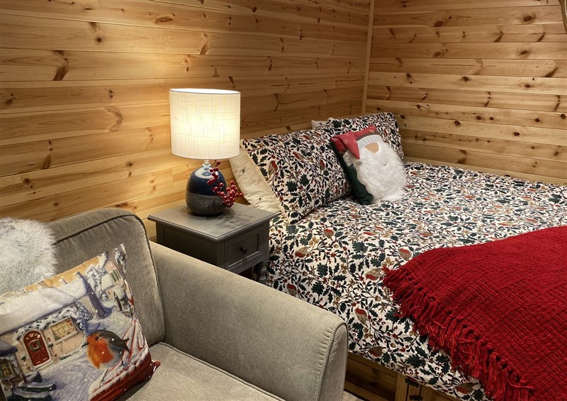 This is a bedroom (photo 2) at Sychnant Farm Retreat, Llanedi near Pontarddulais