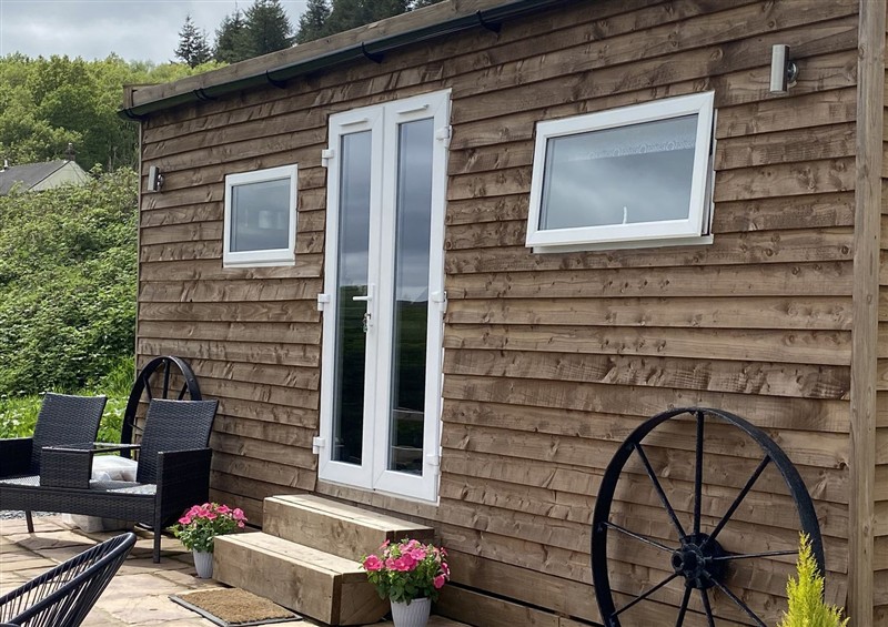 This is the setting of Sychnant Farm Retreat at Sychnant Farm Retreat, Llanedi near Pontarddulais
