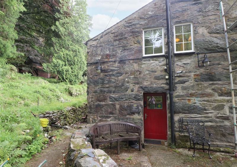 This is Sygun Cottage (photo 2) at Sygun Cottage, Nant Gwynant