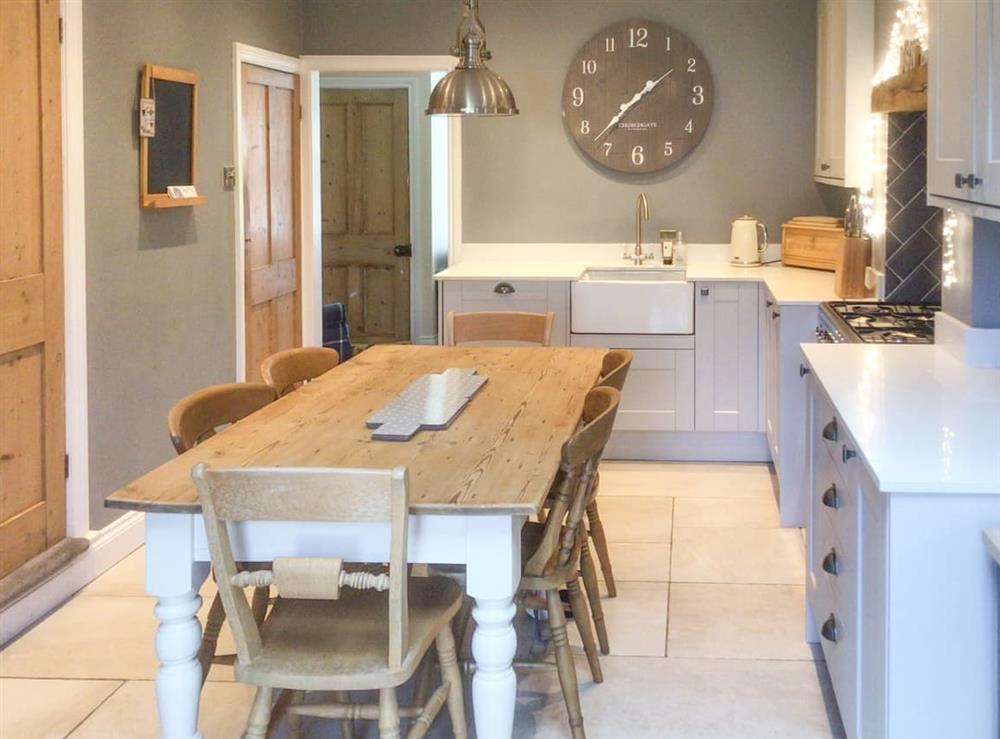 Kitchen/diner at Tadpole Cottage in Plungar, Leicestershire