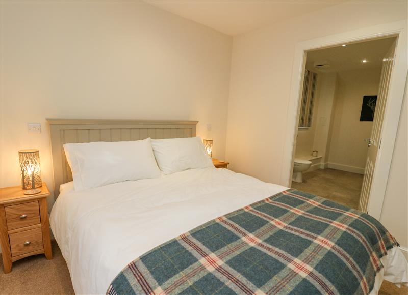 One of the 2 bedrooms (photo 2) at Taigh Geal, Killin