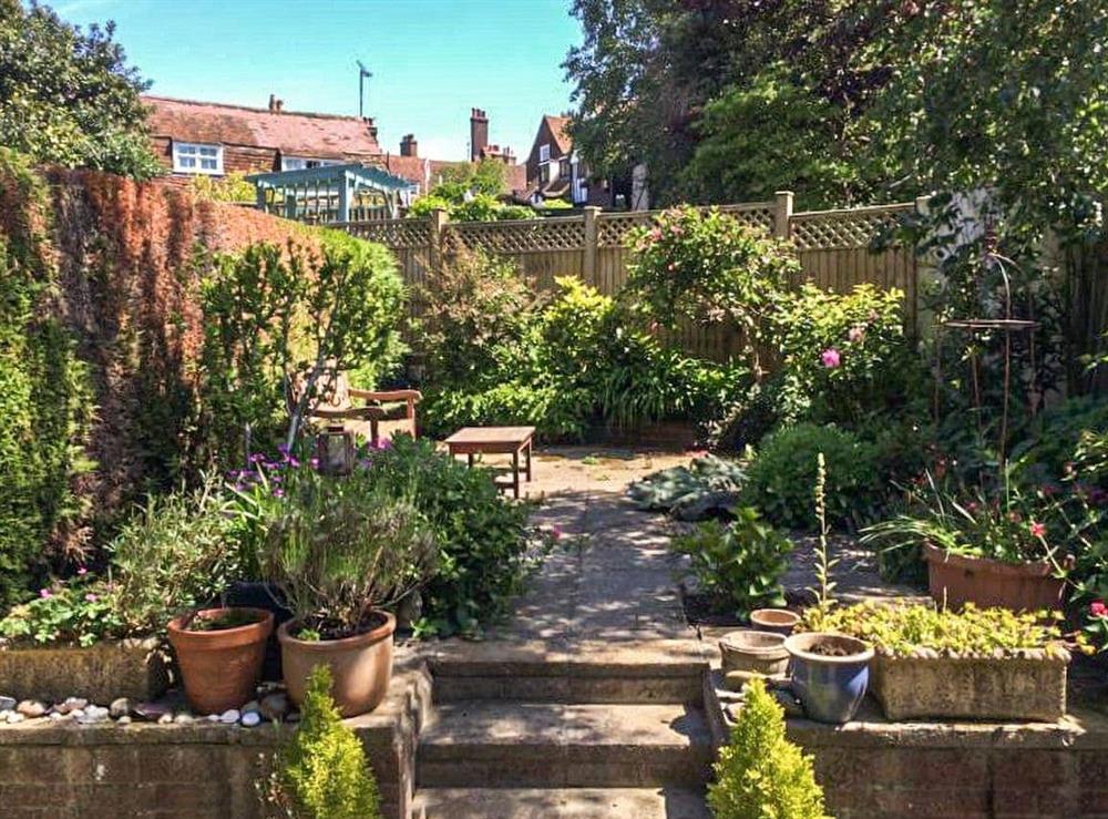 Enjoy the garden at Tail End Cottage in Rye, East Sussex