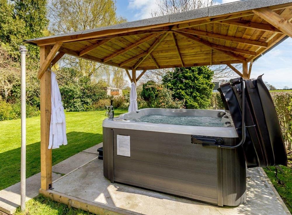 Hot tub at Tamarisk in Cliffe, near Selby, North Yorkshire