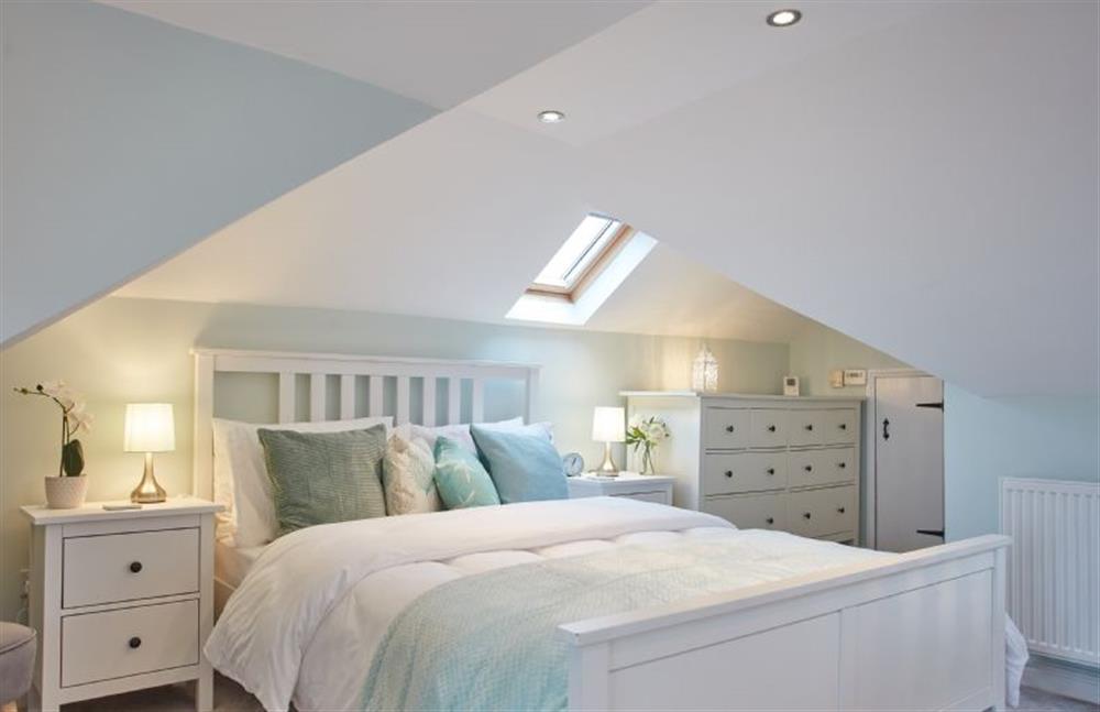 Tamarisk House, Cornwall: Bedroom one with a 5ft king-size bed, sea views with Juliet balcony and en-suite shower room (photo 4)