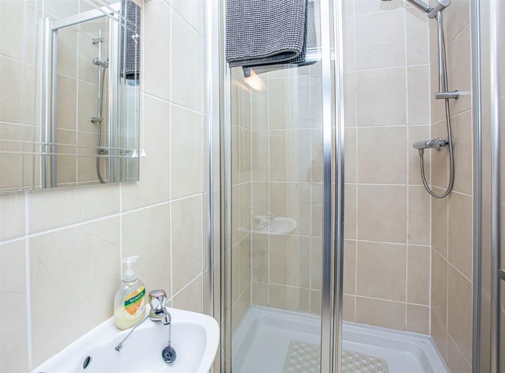 Ensuite shower to double room at Tamarisk in Torquay, Devon