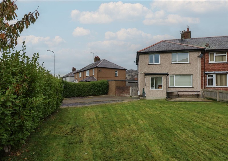 Outside at Tan Y Mynydd, Dwygyfylchi