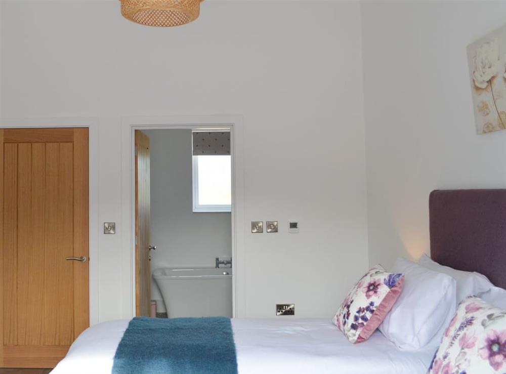 Double bedroom (photo 3) at Tan Yard Cottages 2 in Waltham, South Humberside