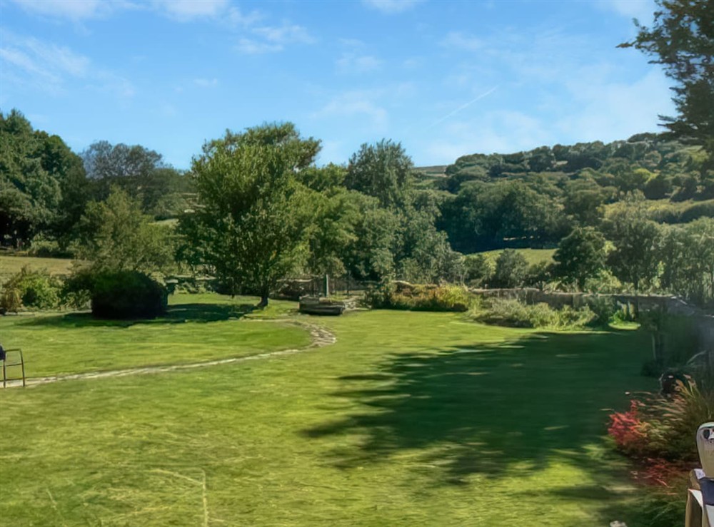 Garden at Tanlake Barn in Chard, Somerset
