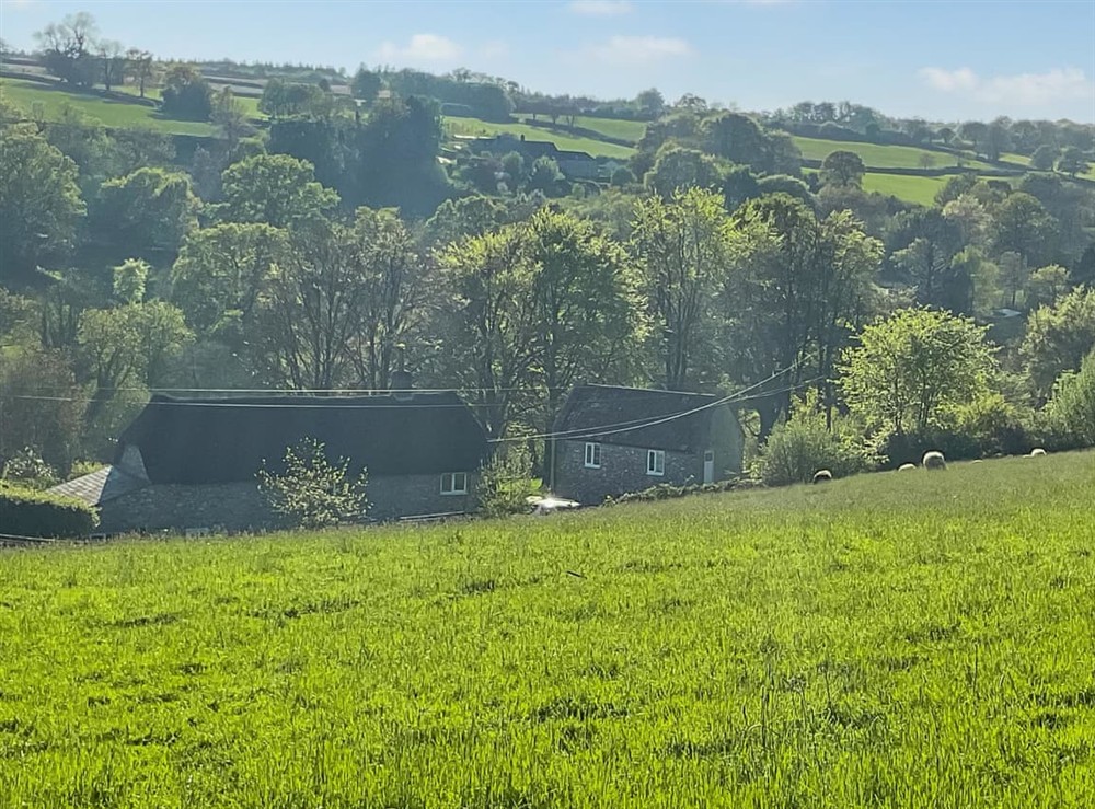 Setting at Tanlake Barn in Chard, Somerset