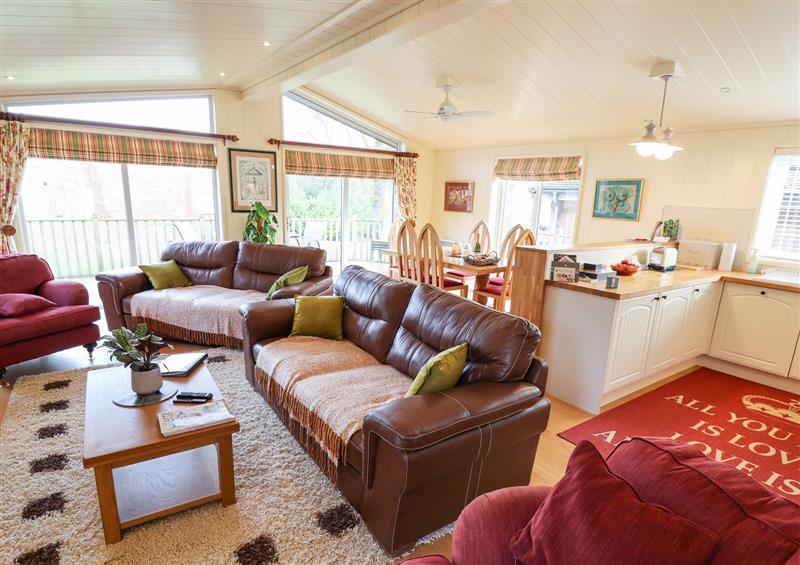 Enjoy the living room at Tanqueray Lodge, Kenwick near Louth