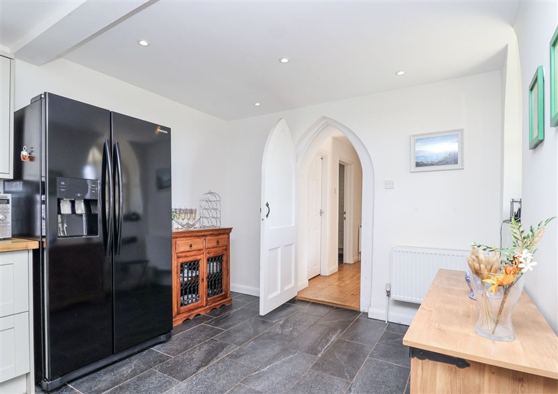 Relax in the living area at Tapps Lodge, Brixton near Yealmpton