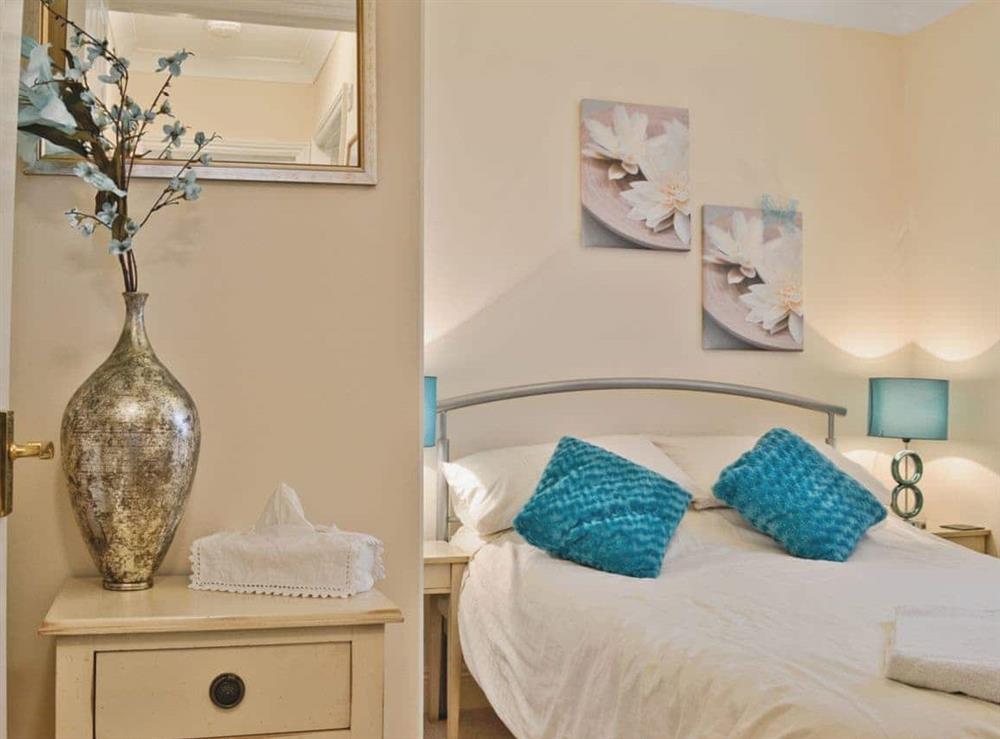 Double bedroom at Tarifa in Bigbury-on-Sea, near Salcombe, Devon