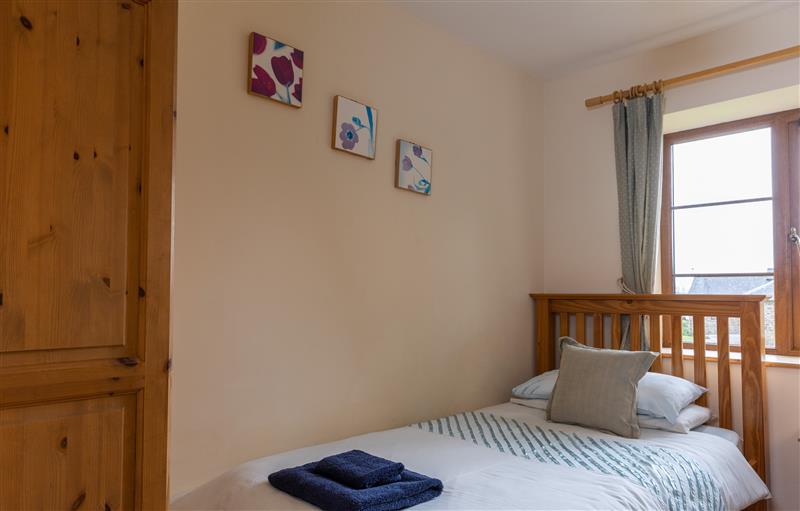 This is a bedroom (photo 2) at Tarkas Holt Log Cabin, Torrington