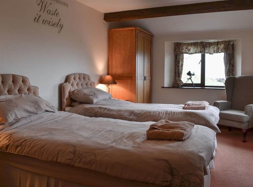 Twin bedroom at Tarns Cottage in Hawkshead, Cumbria