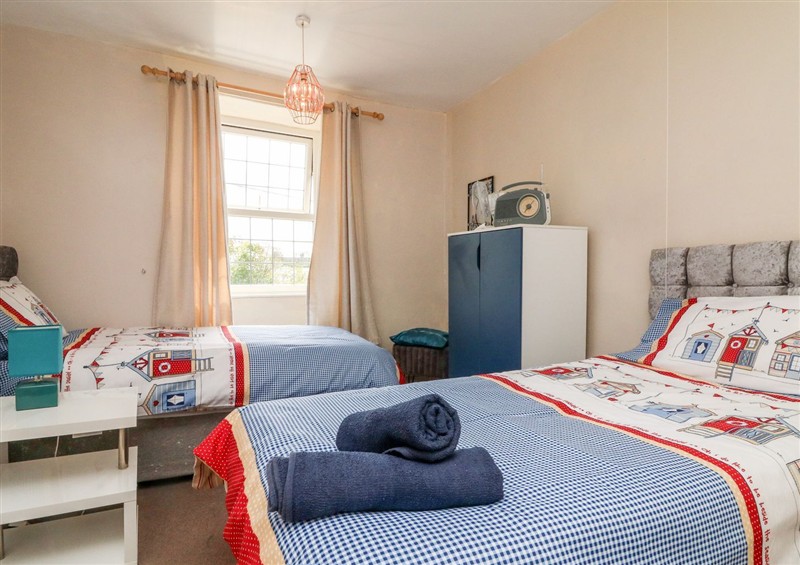 One of the 3 bedrooms (photo 4) at Tea Cosy Cottage, Marhamchurch