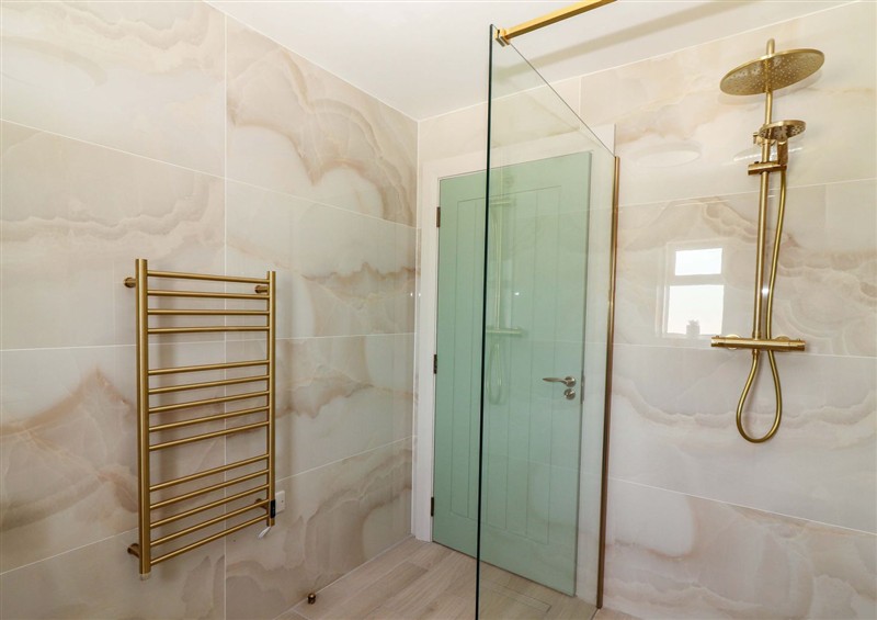 This is the bathroom (photo 2) at Teach Ti, Lahinch