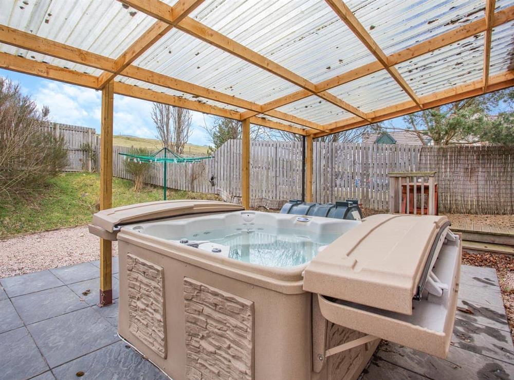 Hot tub at Teaghlach in Newtonmore, Inverness-Shire