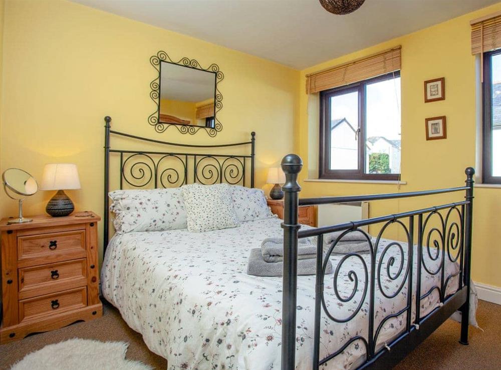 Double bedroom at Ted ’n’ Betty’s in Buckfastleigh, Devon