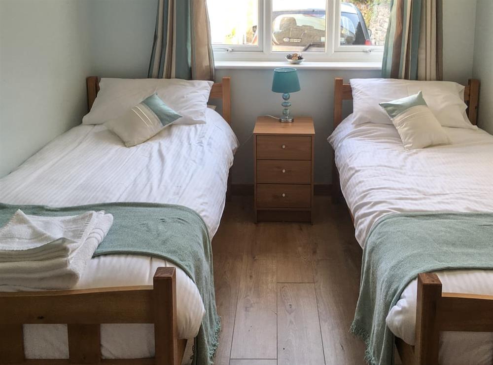 Twin bedroom (photo 2) at Tegara in Truro, Cornwall