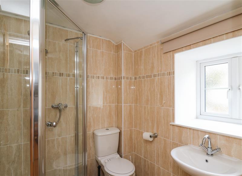 The bathroom (photo 2) at Tegfan, Dinas Cross near Newport