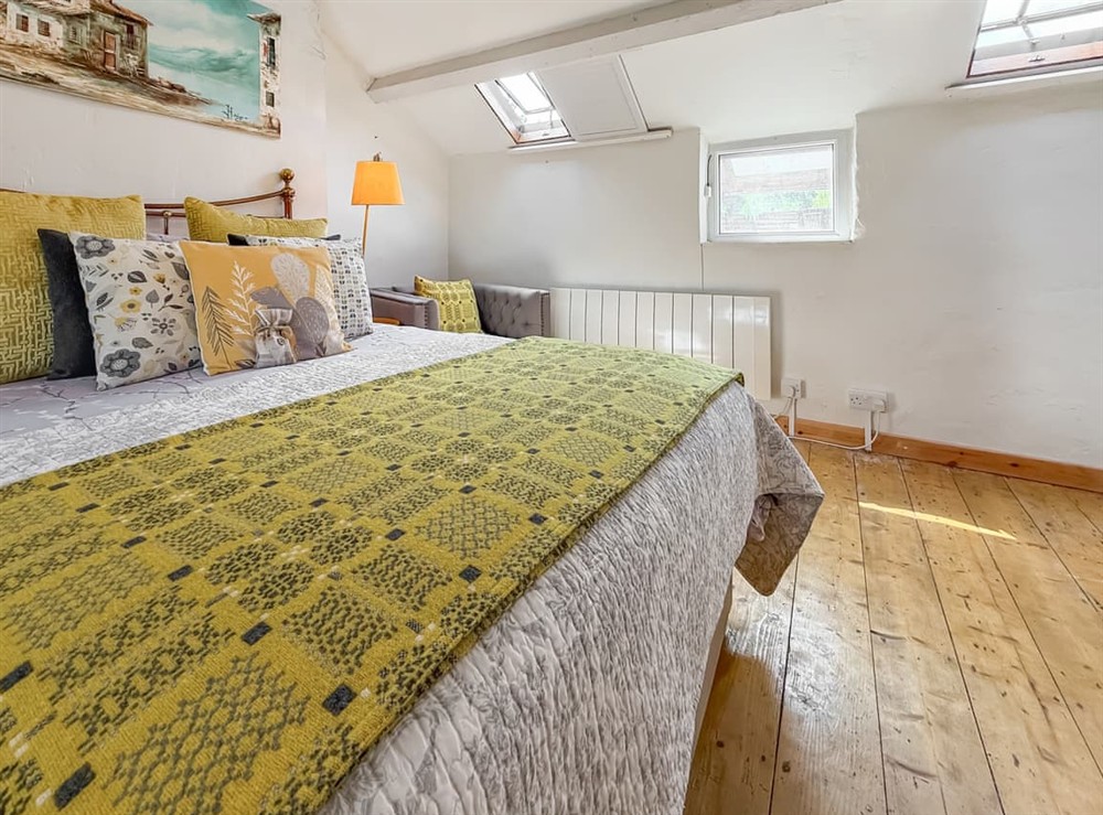 Double bedroom (photo 3) at Tegfryn Cottage in Pant Llwyd, near Blaenau Ffestiniog, Gwynedd