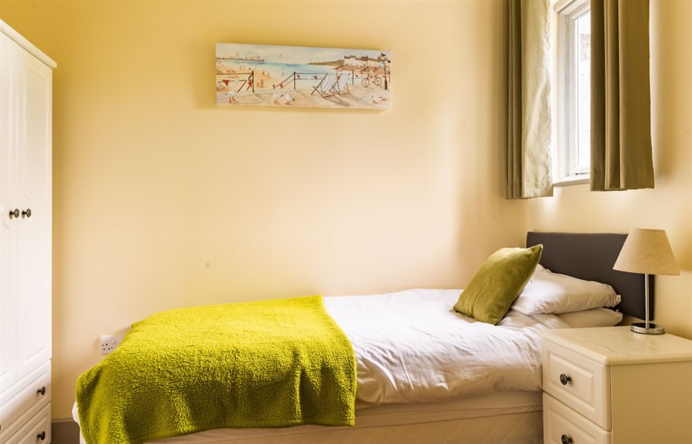 One of the 2 bedrooms at Teign Cottage in Broadhempston