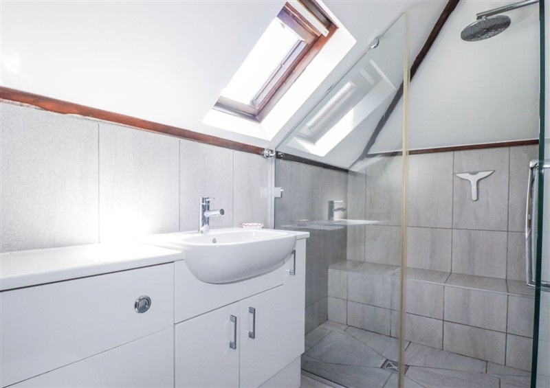 This is the bathroom (photo 2) at Temple House, Goonhavern