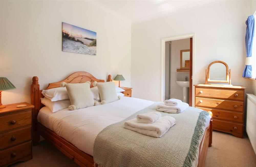 Second Double Bedroom with Ensuite at Templeton in Mawgan Porth, Cornwall