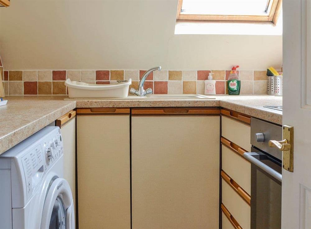 Lovely fitted kitchen at Terracotta in Bourton-on-the-Water, Gloucestershire