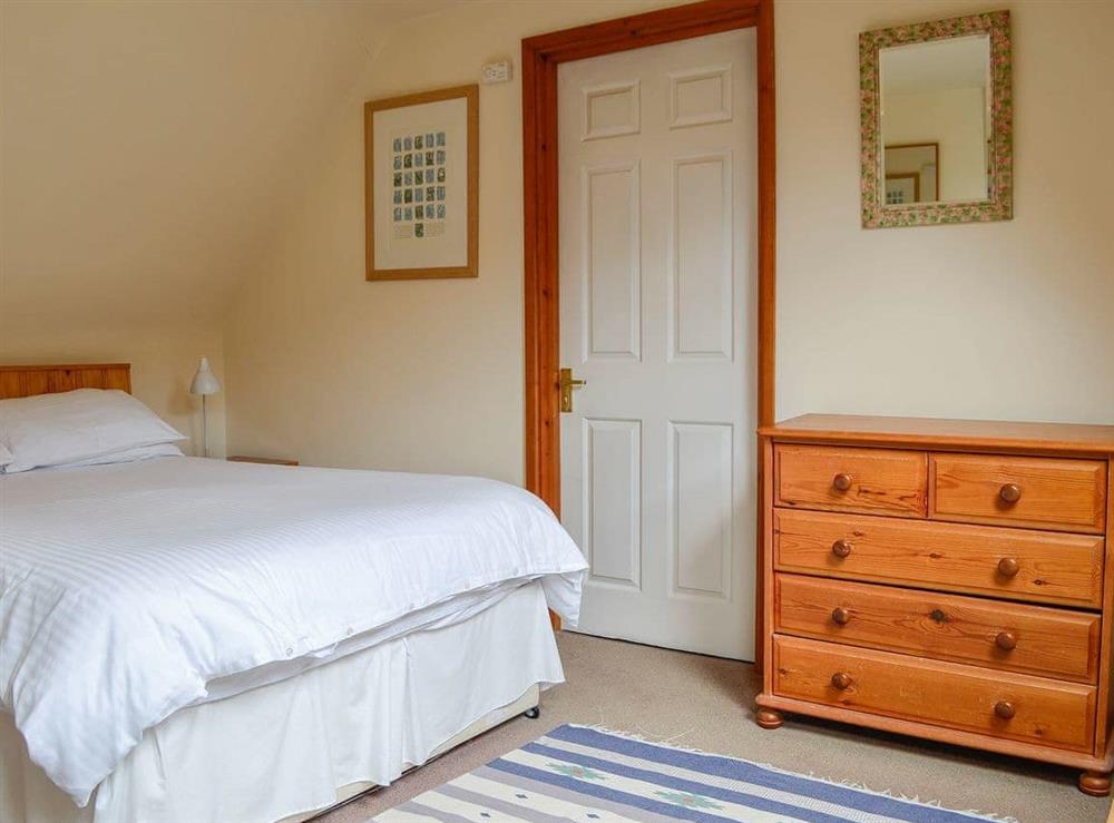 Welcoming double bedroom at Terracotta in Bourton-on-the-Water, Gloucestershire