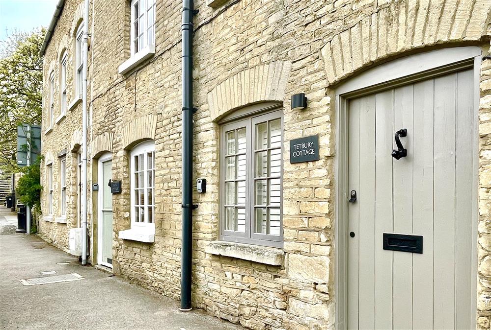 Tetbury Cottage is a beautifully renovated Cotswold cottage in the heart of Tetbury at Tetbury Cottage, Tetbury