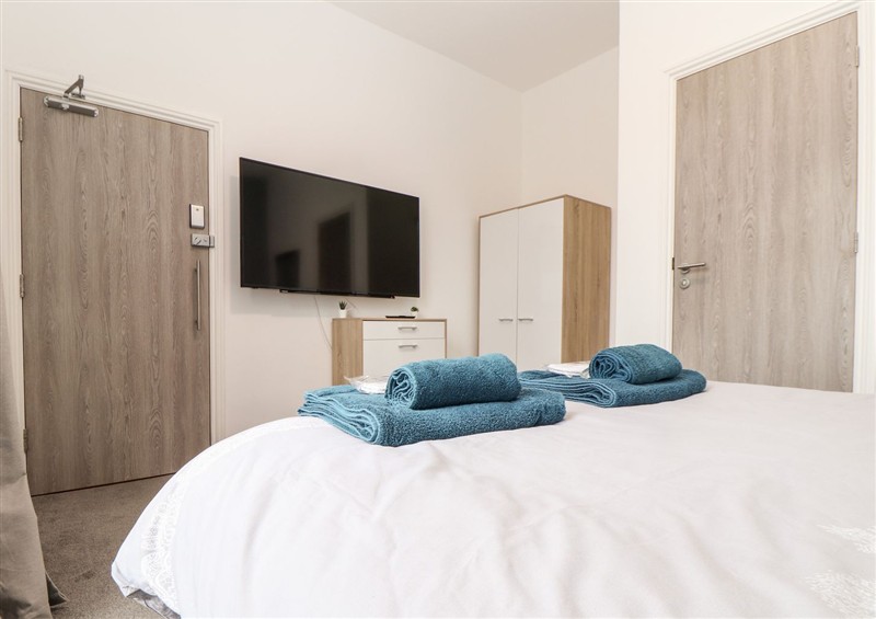 One of the 3 bedrooms (photo 2) at Teylu, Camborne