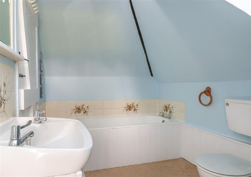 The bathroom at Thatch Cottage, Buckland Newton