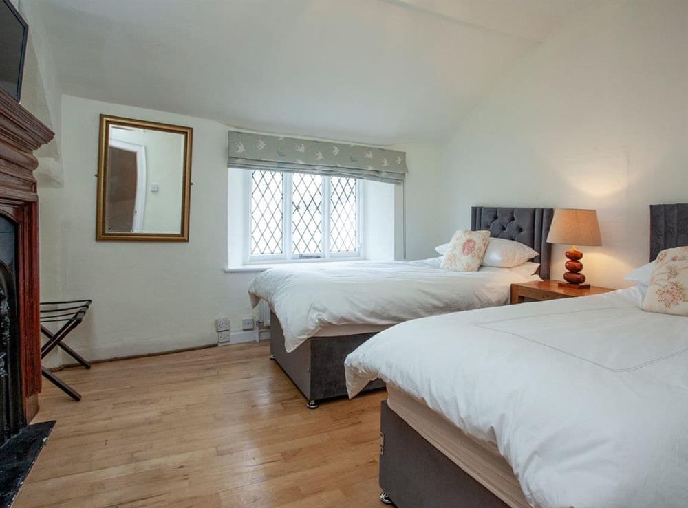 Twin bedroom at Thatched Cottage in Kingsteignton, near Newton Abbot, Devon